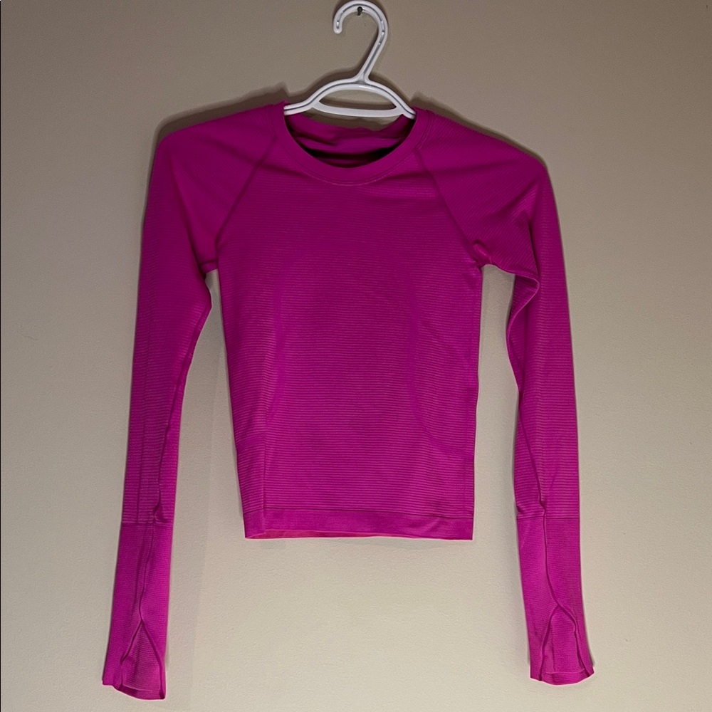 Women's Swiftly Tech Lululemon Long Sleeve shirt